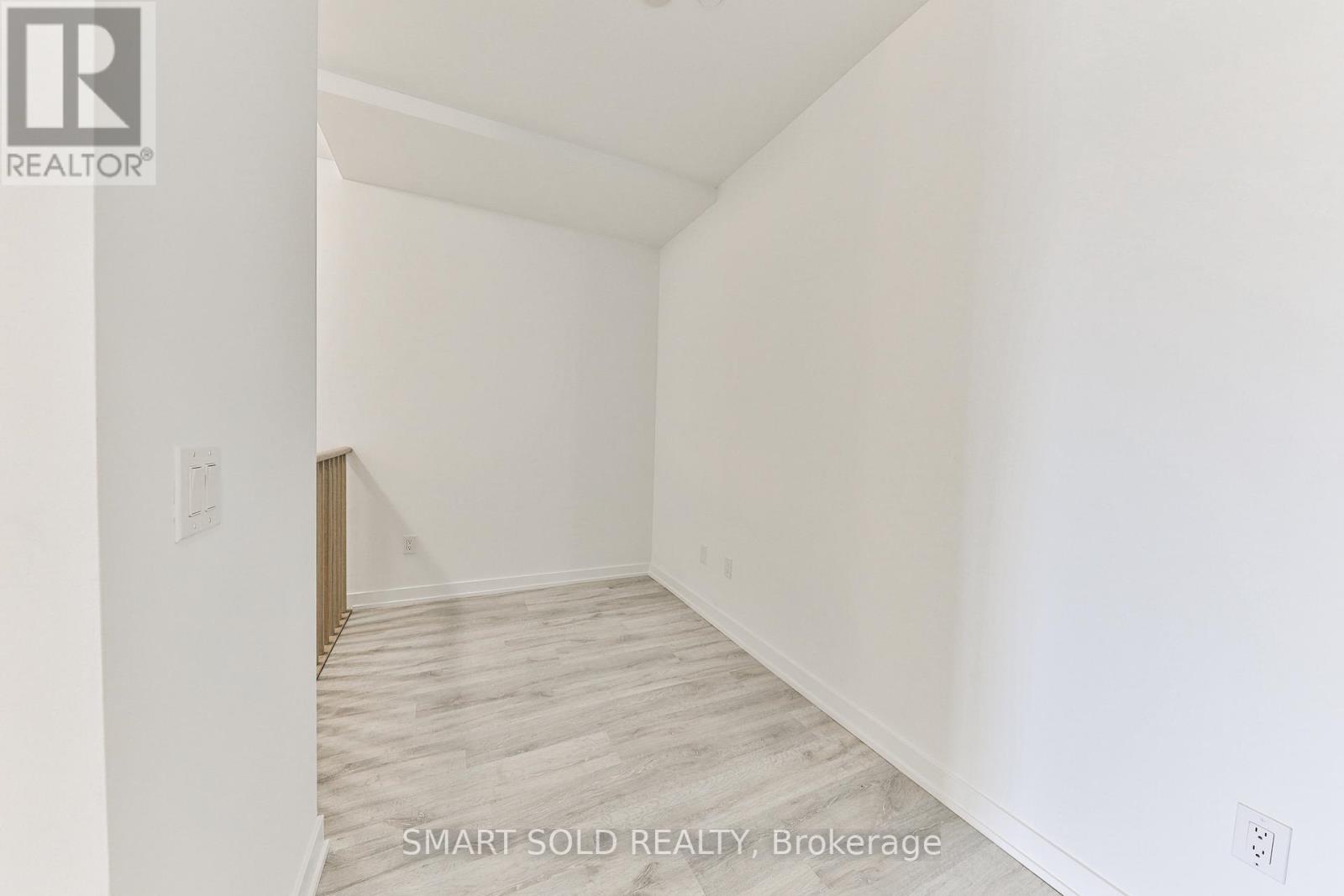 114 - 220 Missinnihe Way, Mississauga, Ontario  L5H 0A9 - Photo 25 - W12362848