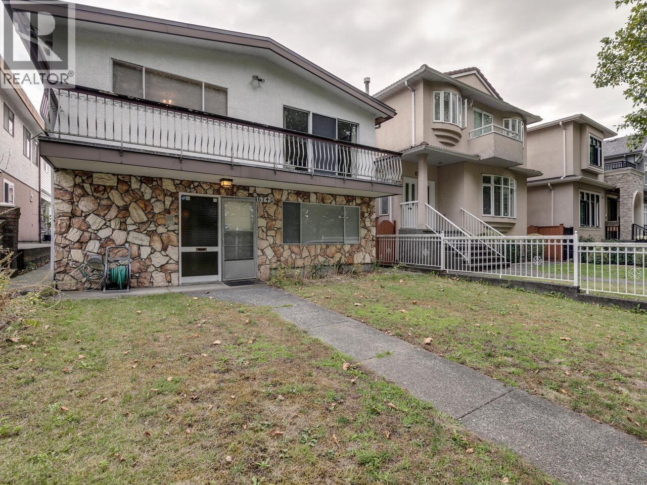 6740 Culloden Street, Vancouver, British Columbia  V5X 4J4 - Photo 2 - R3040055
