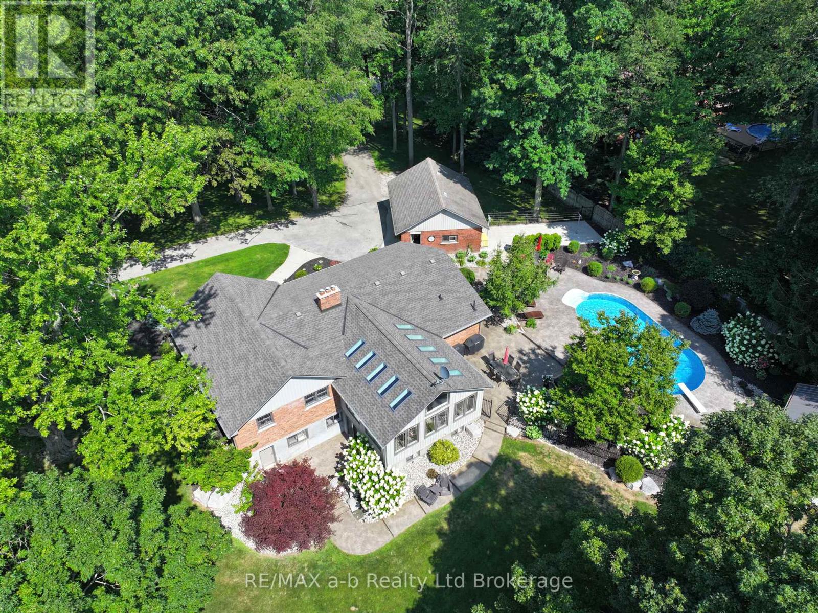 240 Burwell Road, Norfolk, Ontario  N4G 4G7 - Photo 1 - X12362966