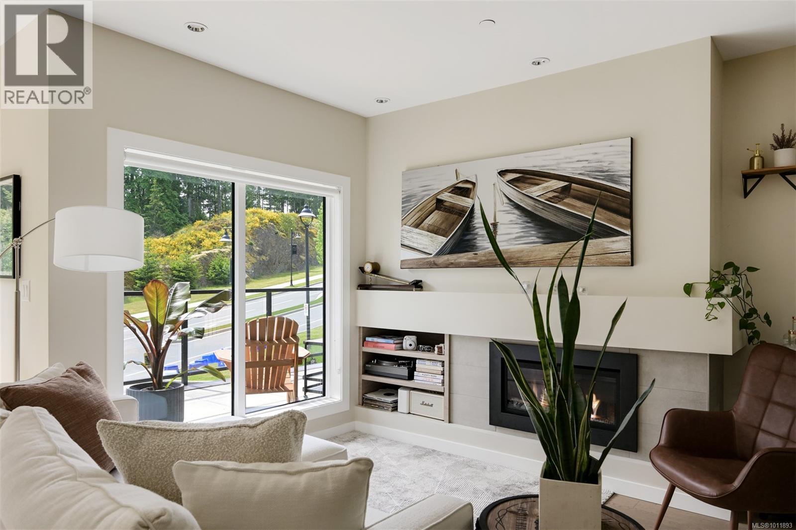 Property at 104 1454 Bear Mountain Pkwy image 3