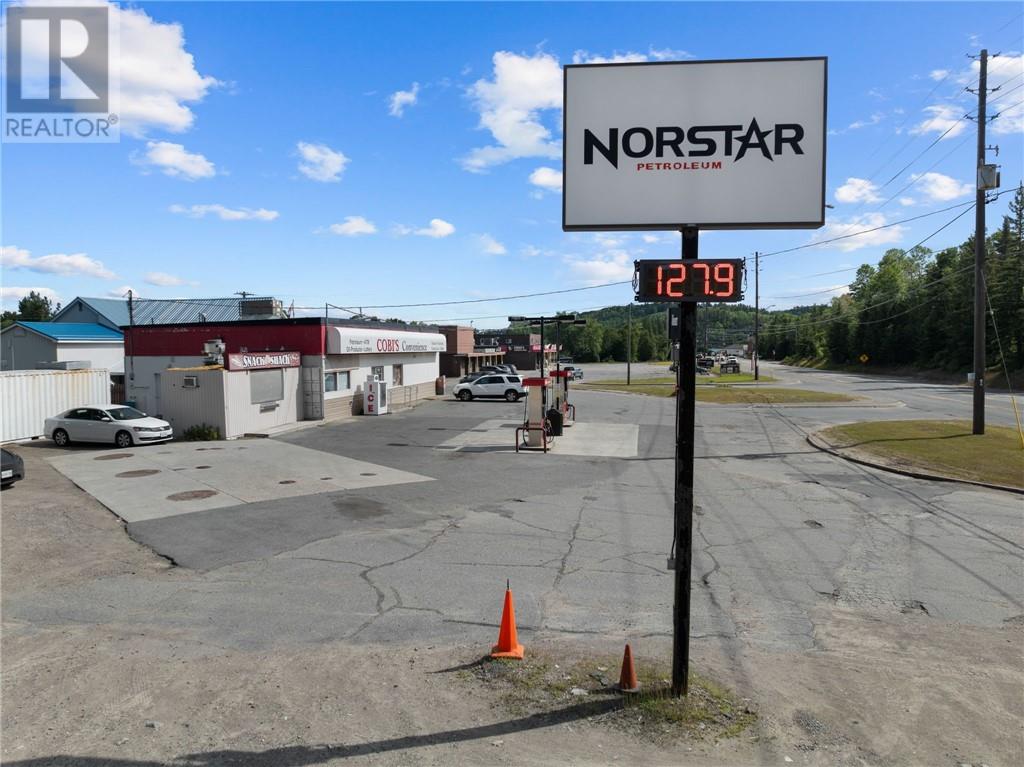 184 Regional Road 8, Onaping, Ontario  P0M 2R0 - Photo 2 - 2124245