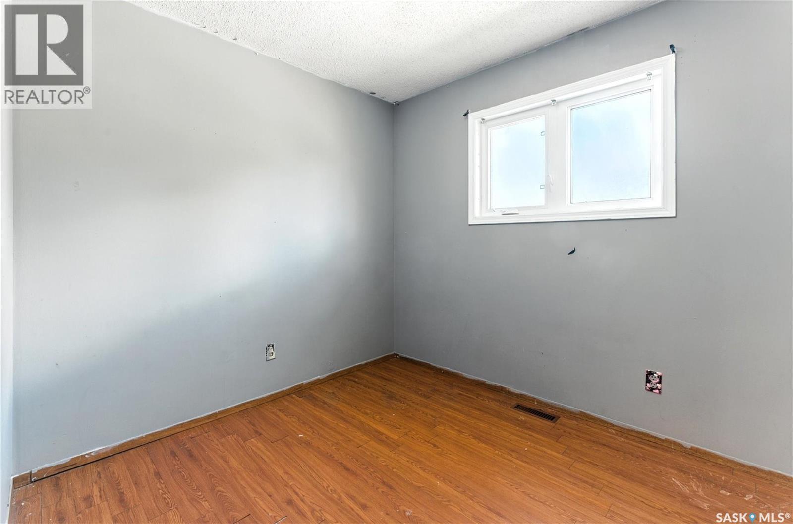 547 Sebestyen Crescent, Saskatoon, Saskatchewan  S7K 6W2 - Photo 23 - SK016571