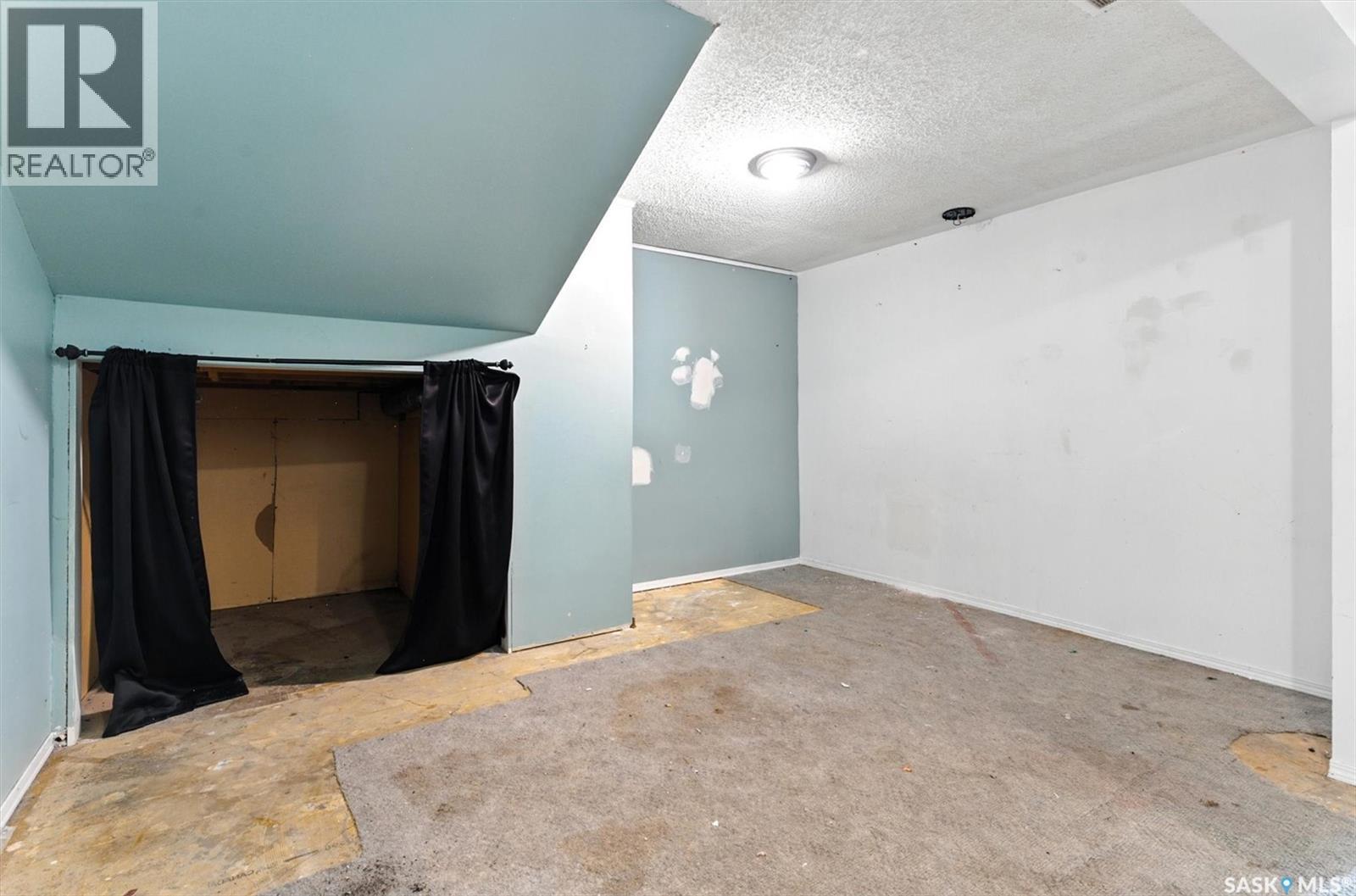 547 Sebestyen Crescent, Saskatoon, Saskatchewan  S7K 6W2 - Photo 30 - SK016571