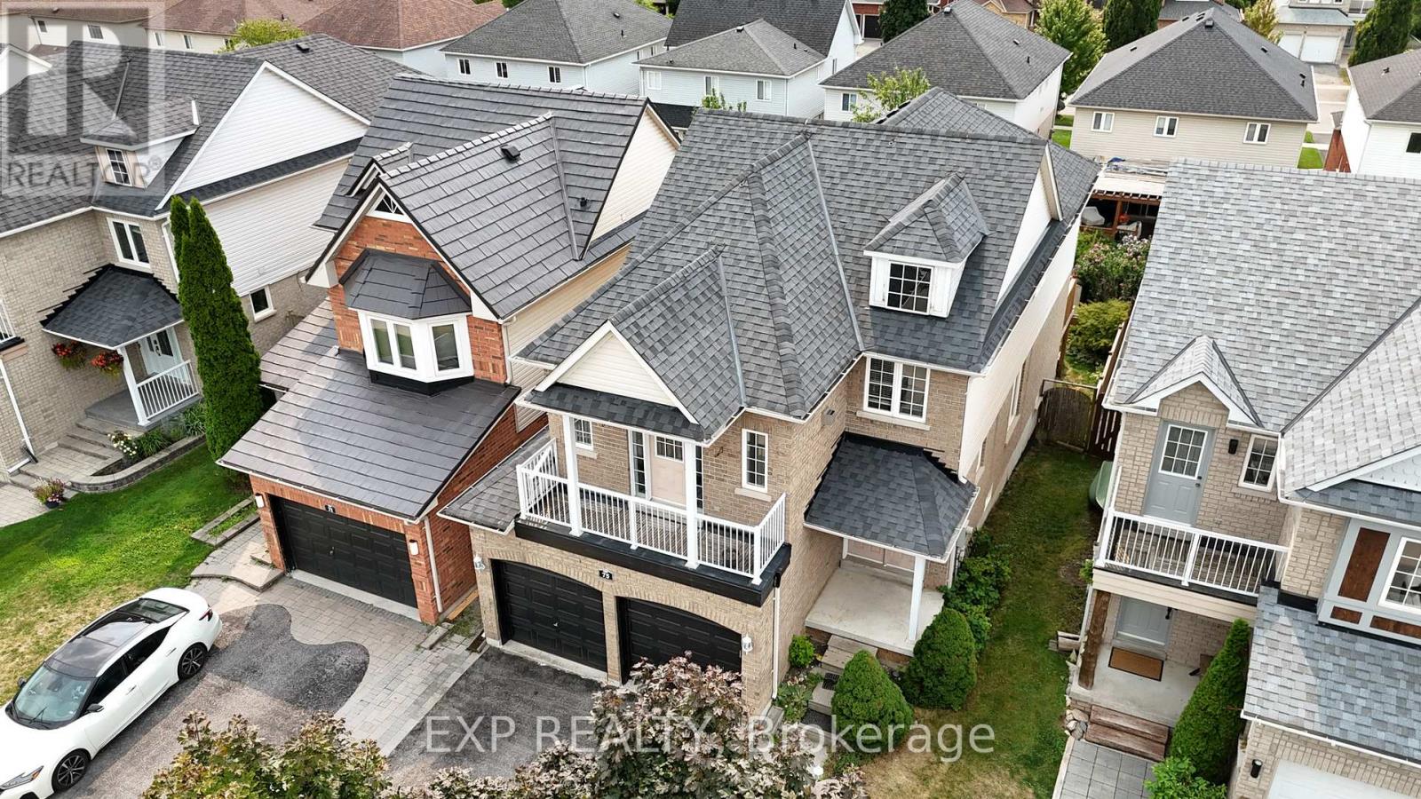 75 Hutton Place, Clarington, Ontario  L1C 5K1 - Photo 3 - E12362926