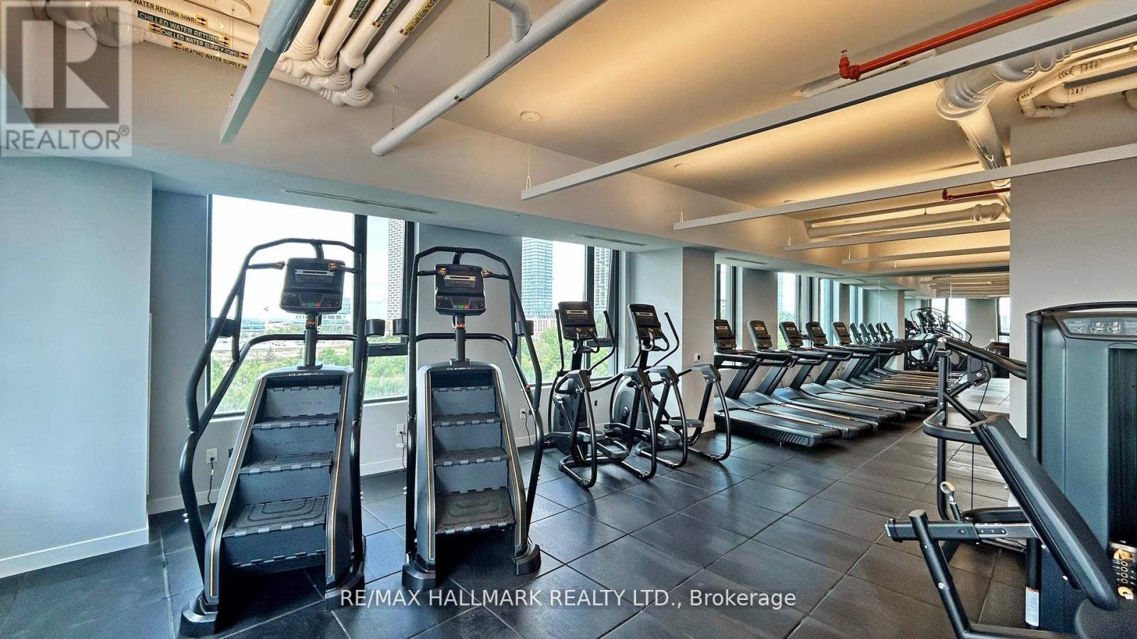 1302 - 2920 Highway 7 Road, Vaughan (Concord), Ontario  L4K 0P4 - Photo 21 - N12362952