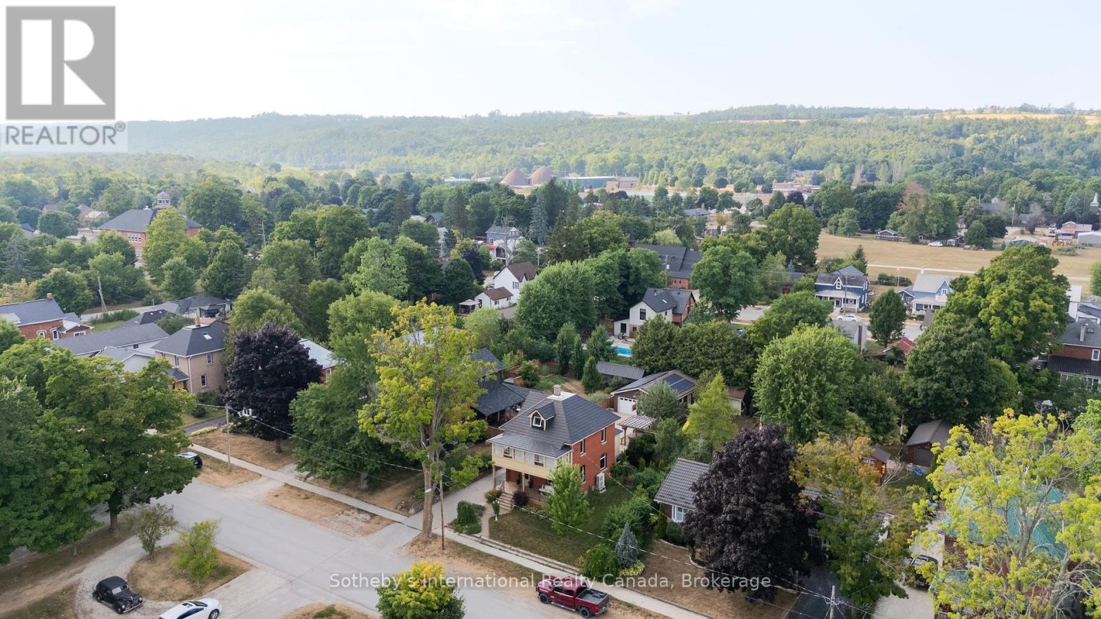 12 Elizabeth Street W, Clearview, Ontario  L0M 1G0 - Photo 48 - S12352963
