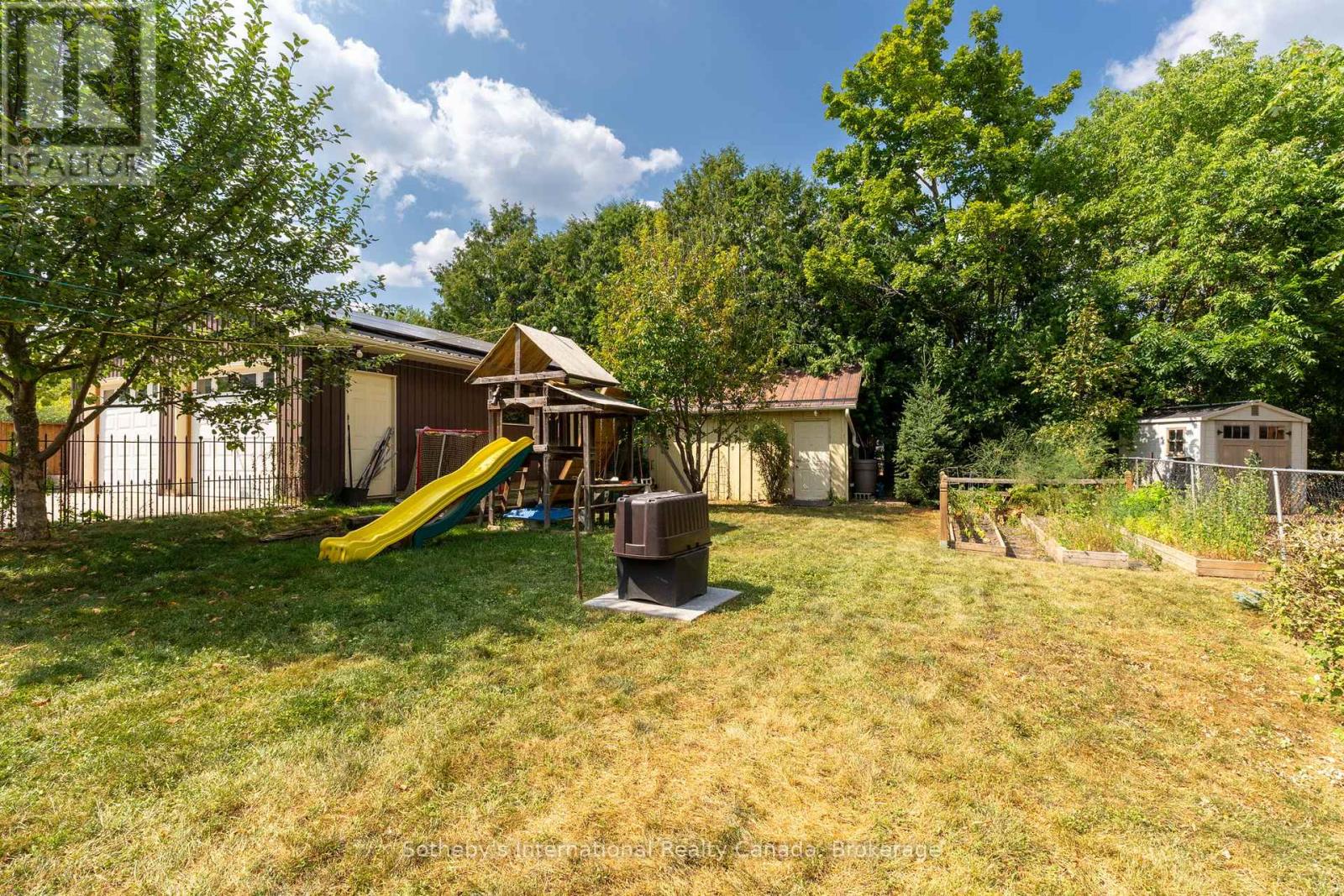 12 Elizabeth Street W, Clearview, Ontario  L0M 1G0 - Photo 39 - S12352963