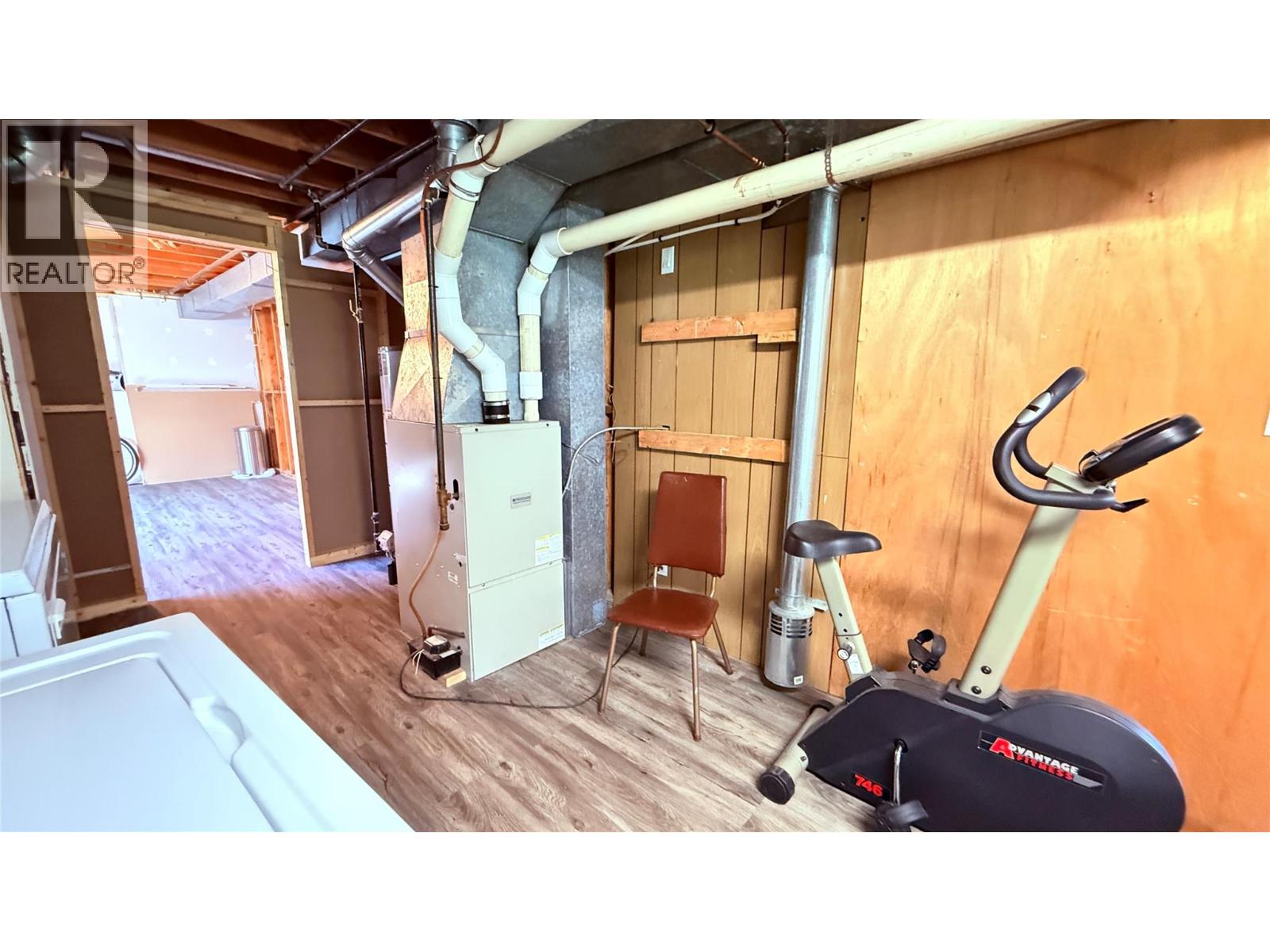 654 Sixth Avenue, Midway, British Columbia  V0H 1M0 - Photo 39 - 10360499