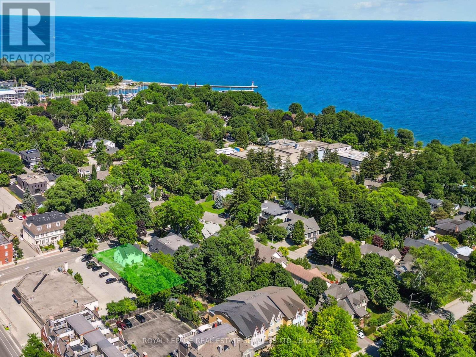 86 Kerr Street, Oakville, Ontario  L6K 3A3 - Photo 1 - W12362923