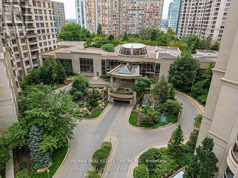1130 - 3888 Duke Of York Boulevard, Mississauga, Ontario  L5B 4P5 - Photo 1 - W12362963