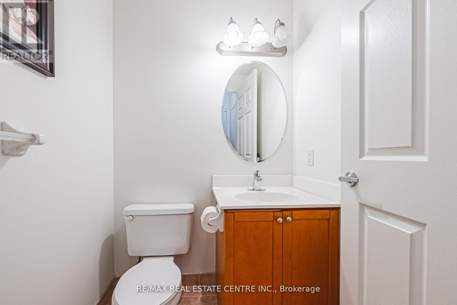 1130 - 3888 Duke Of York Boulevard, Mississauga, Ontario  L5B 4P5 - Photo 17 - W12362963