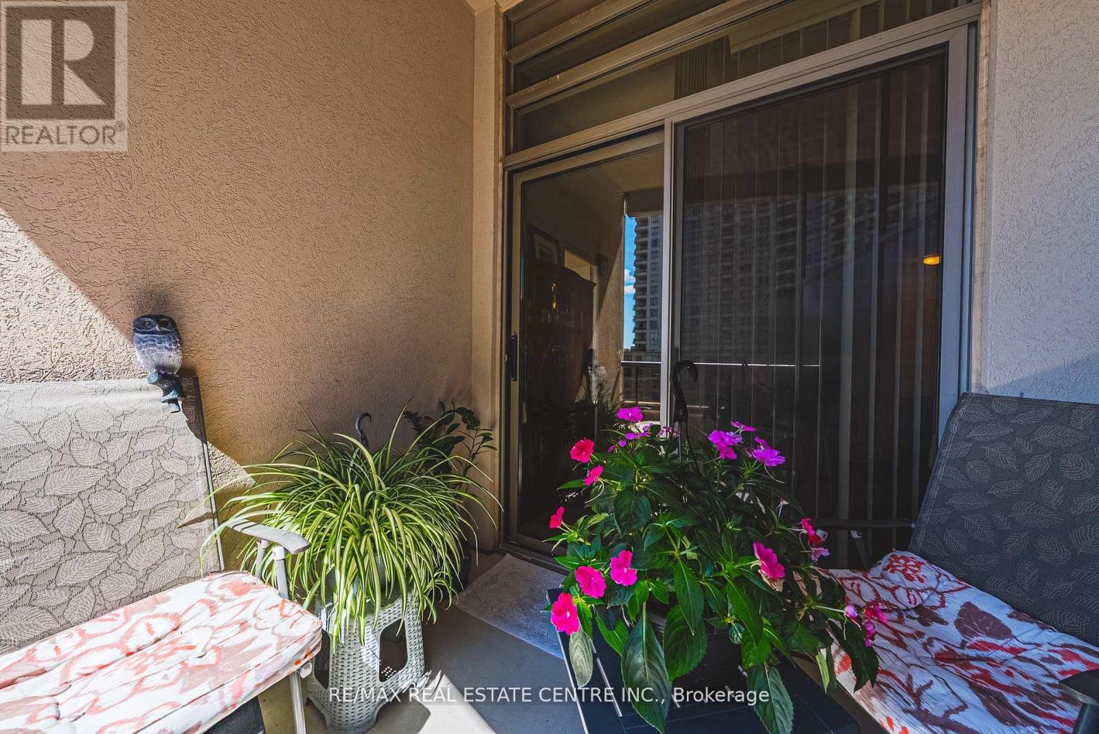 1130 - 3888 Duke Of York Boulevard, Mississauga, Ontario  L5B 4P5 - Photo 21 - W12362963