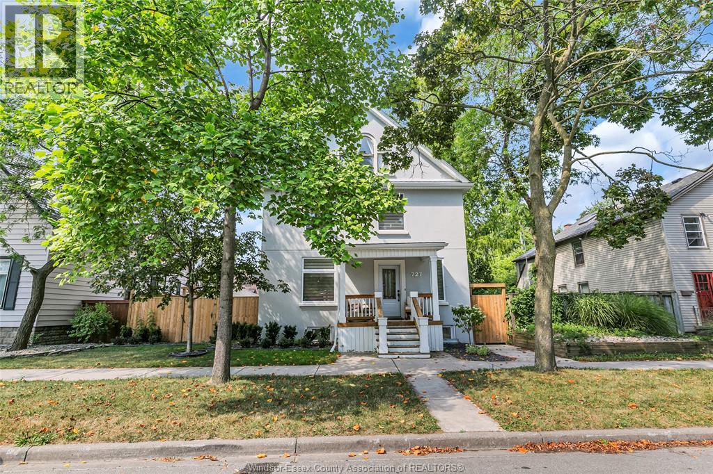 Property at 727 ARGYLE ROAD image 2