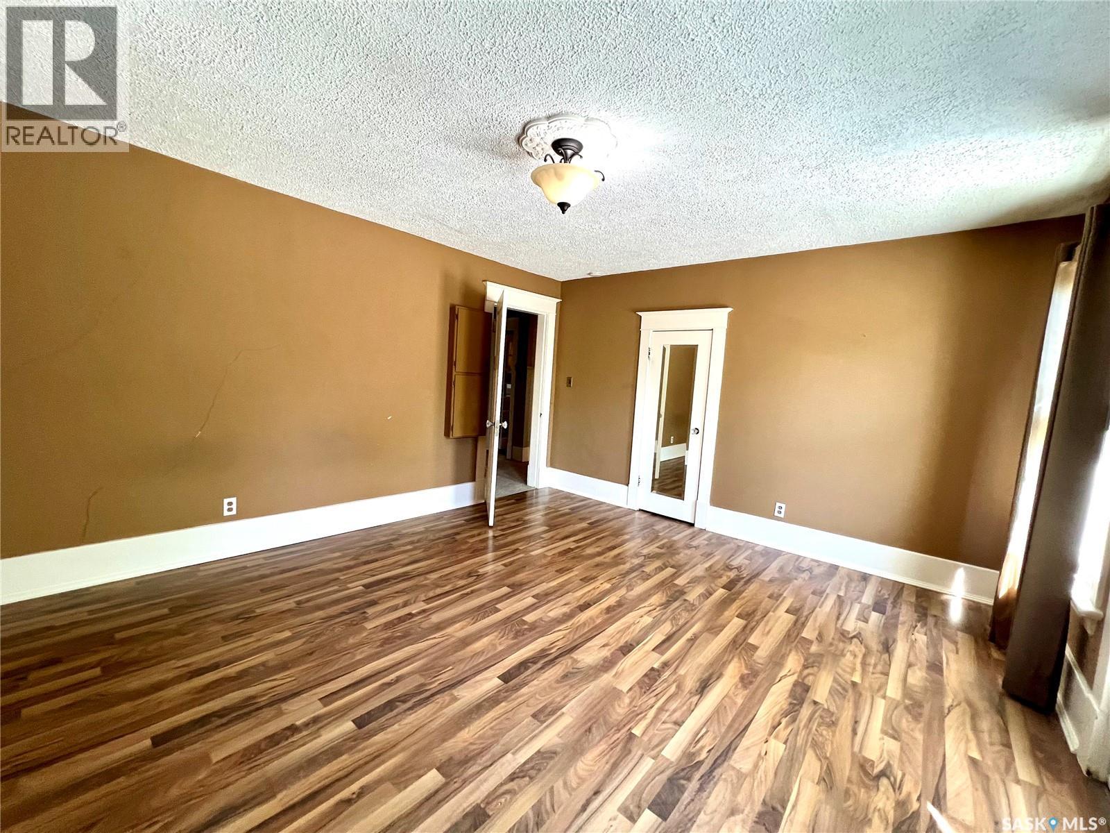 446 4th Avenue Ne, Swift Current, Saskatchewan  S9H 2J8 - Photo 21 - SK016430