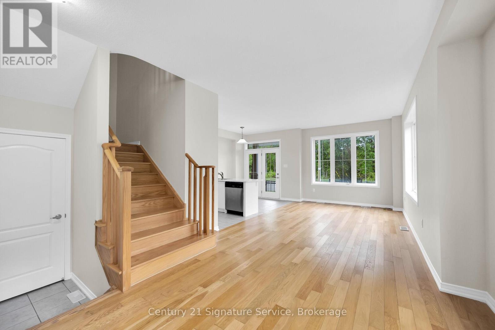 9 - 8273 Tulip Tree Drive N, Niagara Falls, Ontario  L2H 3S8 - Photo 8 - X12362867