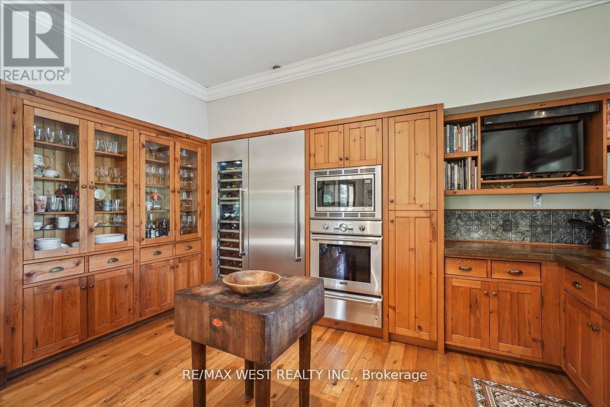 7817 Sideroad 10, Centre Wellington, Ontario  N1M 2W3 - Photo 8 - X12362912