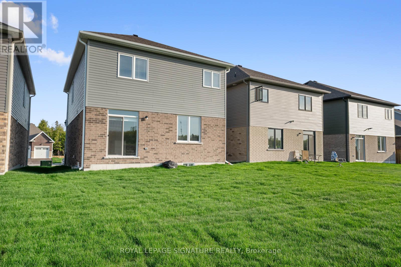 36 Hillcroft Way, Kawartha Lakes (Bobcaygeon), Ontario  K0M 1A0 - Photo 47 - X12362915