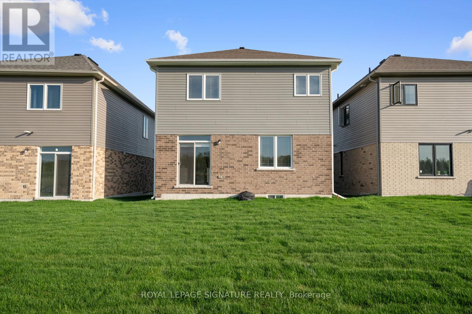 36 Hillcroft Way, Kawartha Lakes (Bobcaygeon), Ontario  K0M 1A0 - Photo 50 - X12362915
