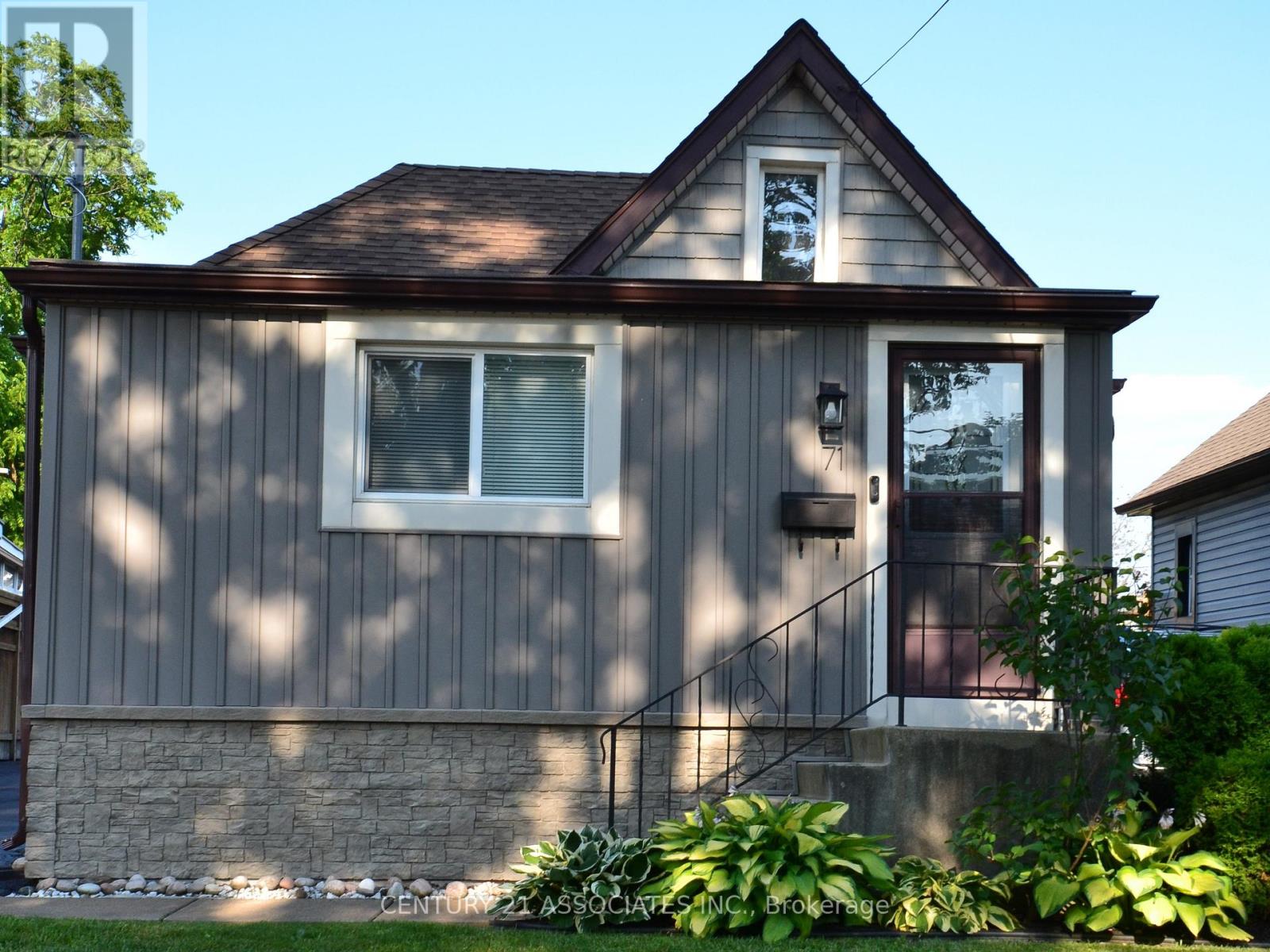 71 DEERE STREET, Welland, Ontario