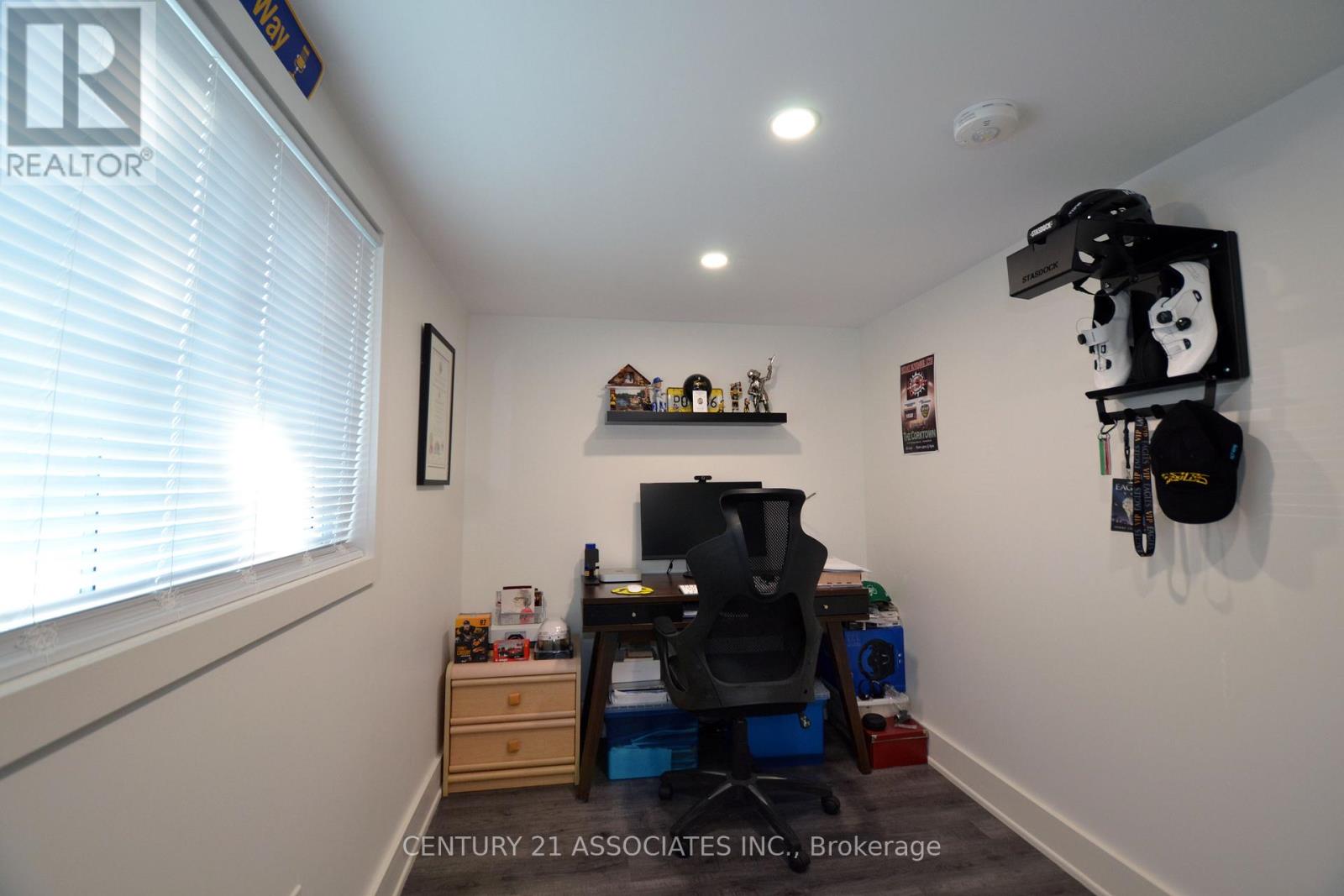 71 Deere Street, Welland, Ontario  L3B 2L7 - Photo 20 - X12362962