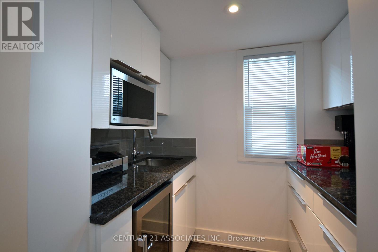71 Deere Street, Welland, Ontario  L3B 2L7 - Photo 27 - X12362962