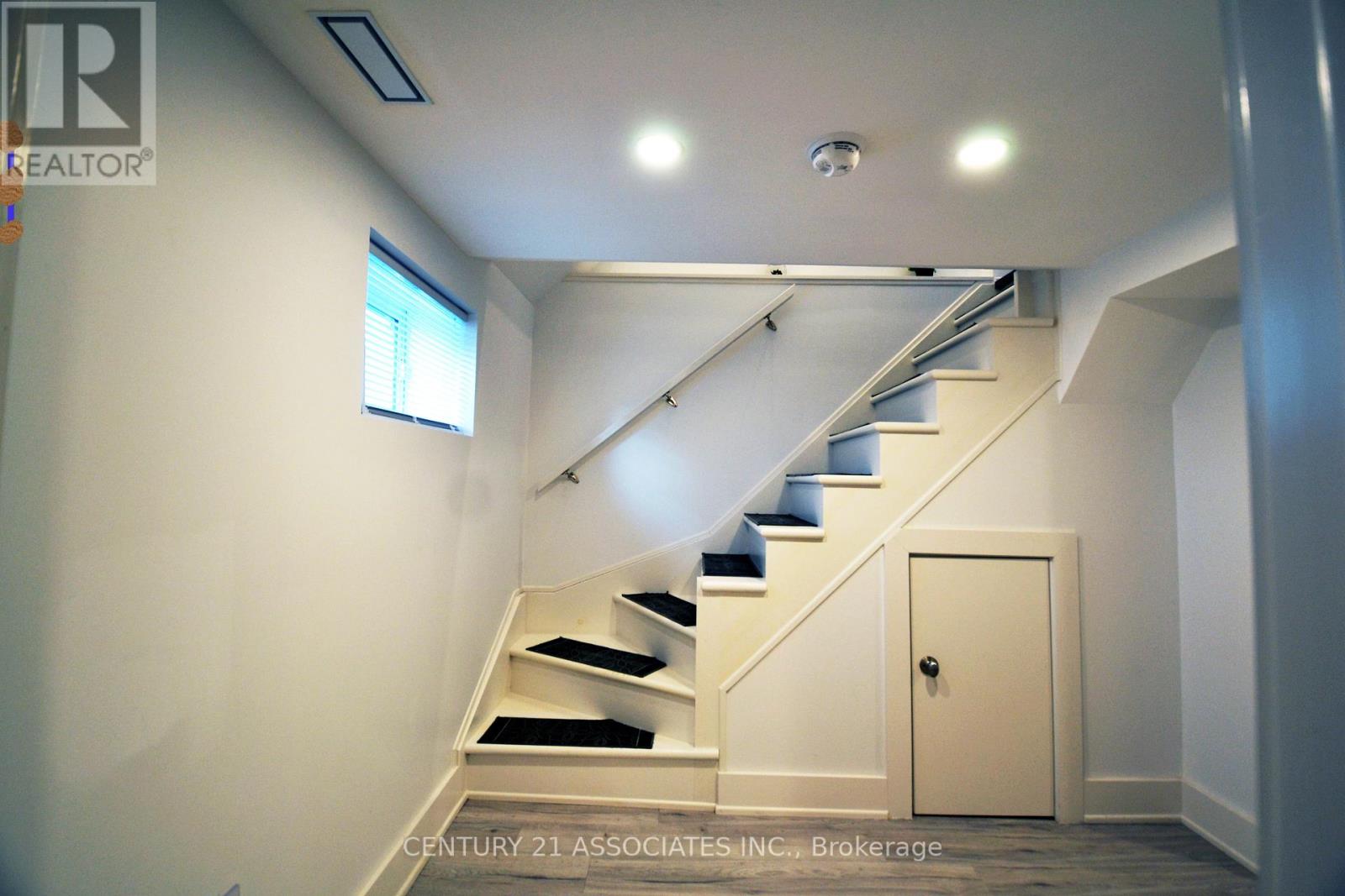 71 Deere Street, Welland, Ontario  L3B 2L7 - Photo 29 - X12362962