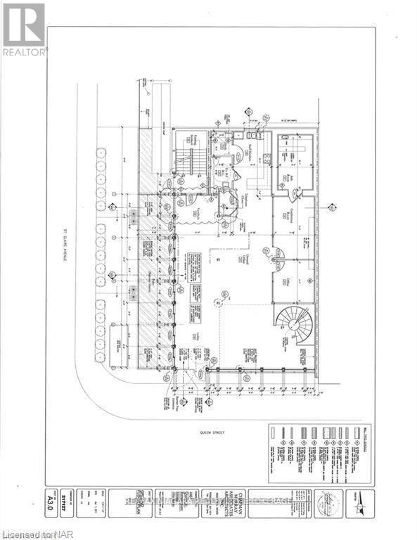 4461 Queen Street, Niagara Falls, Ontario  L2E 2L2 - Photo 14 - X12363012