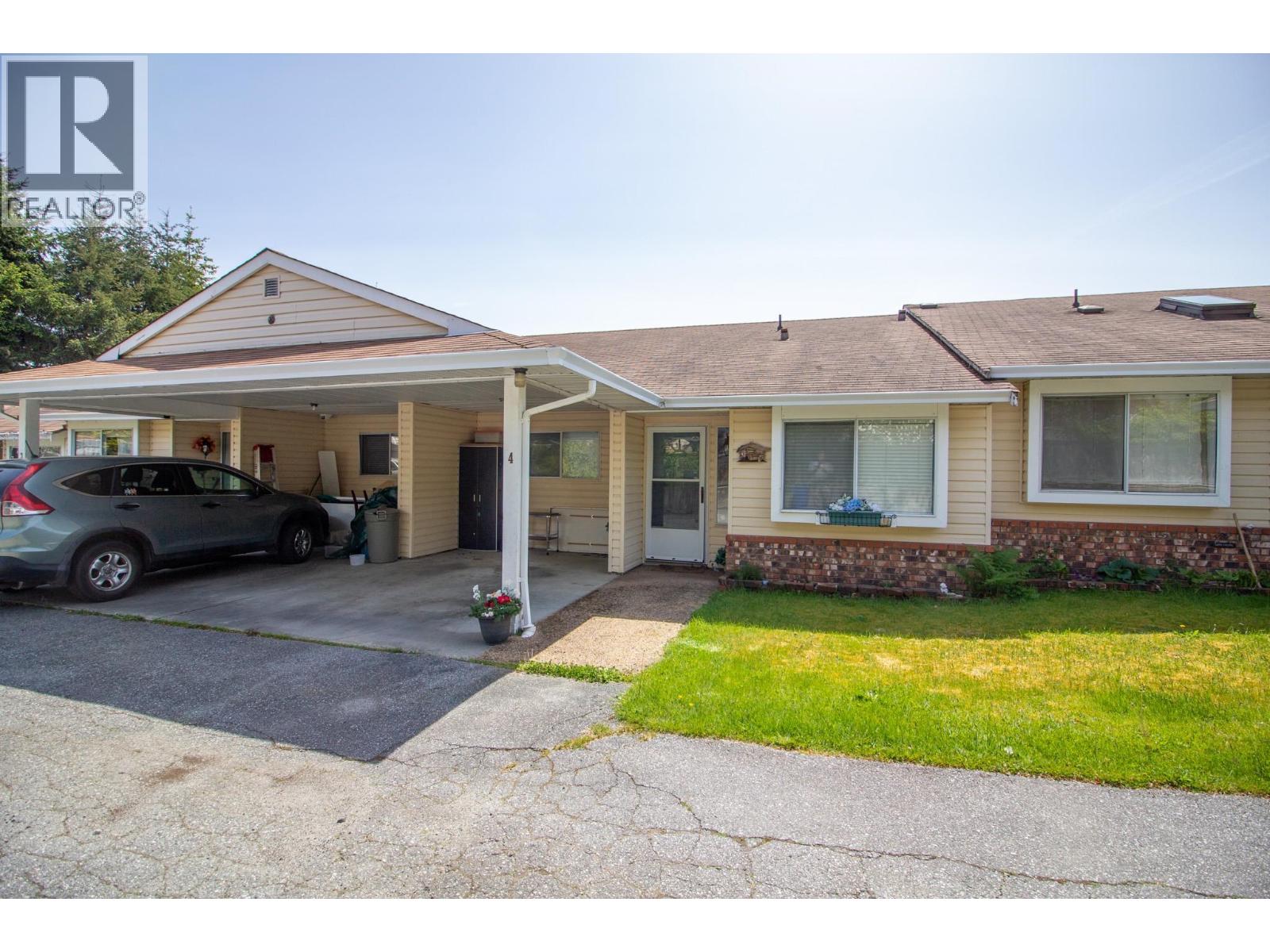 4 815 NORTH ROAD, Gibsons, British Columbia