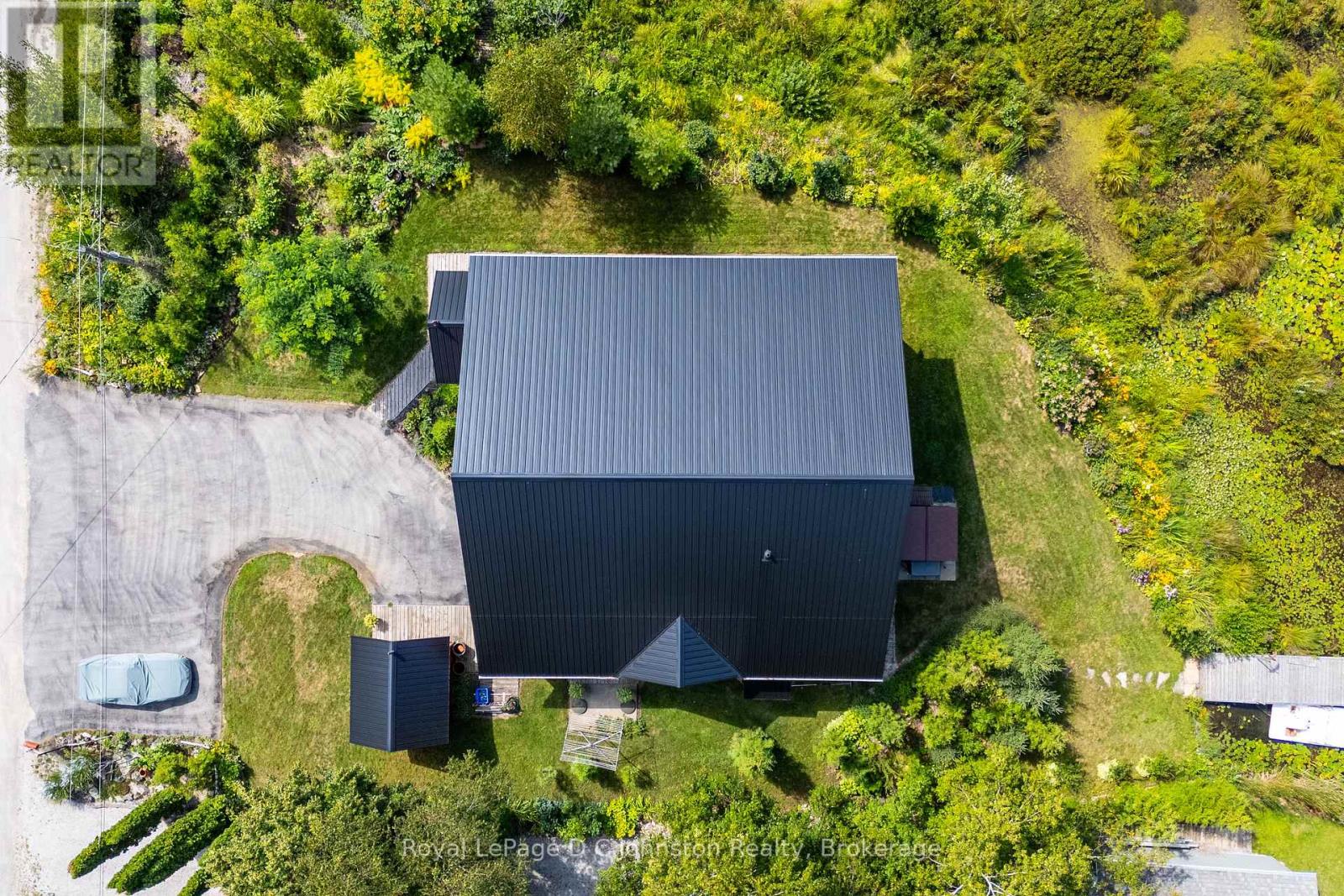 11 Lake Drive, South Bruce Peninsula, Ontario  N0H 1A0 - Photo 40 - X12362970