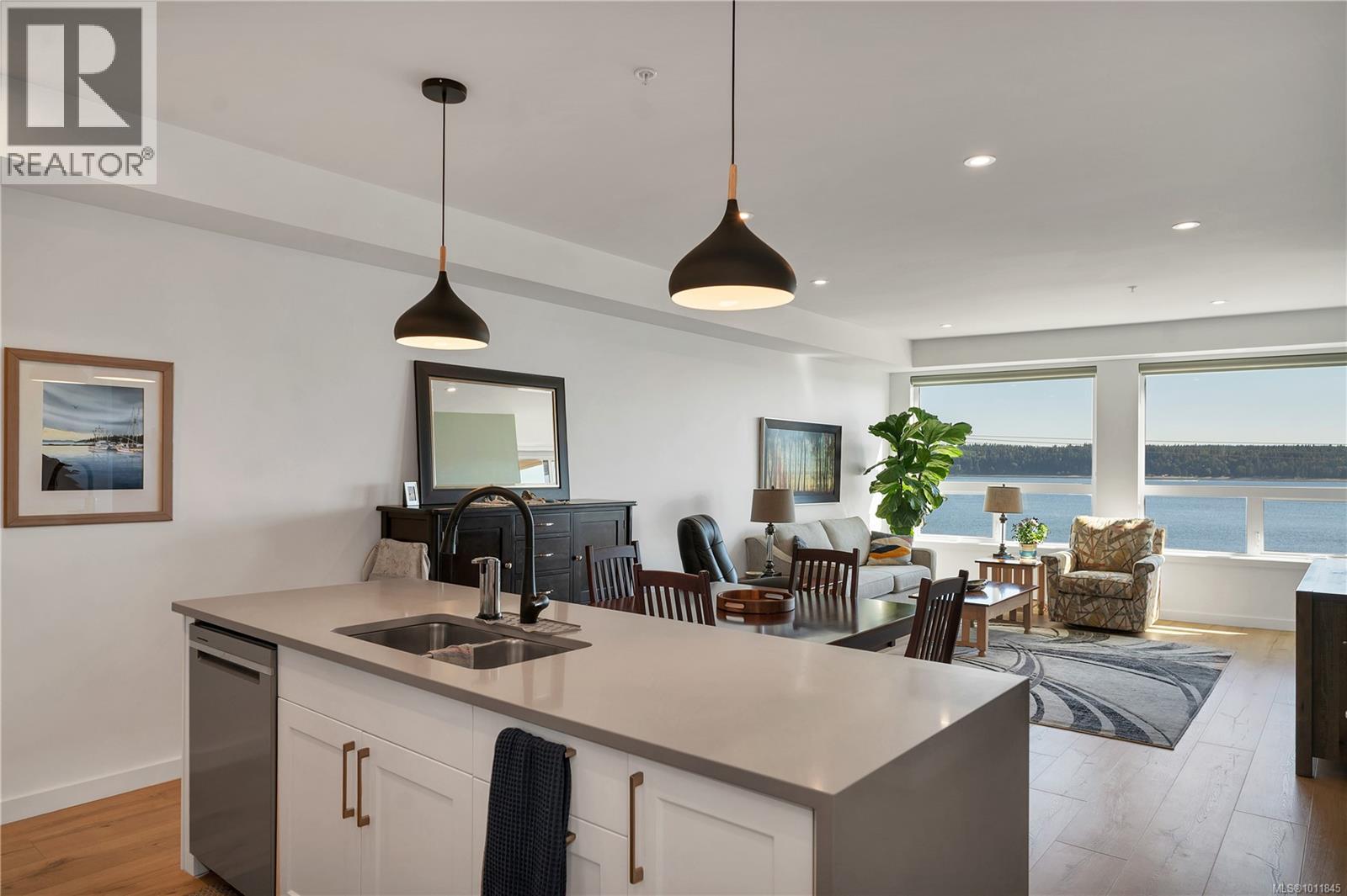 402 536 Island Hwy S, Campbell River, British Columbia  V9W 1A5 - Photo 5 - 1011845