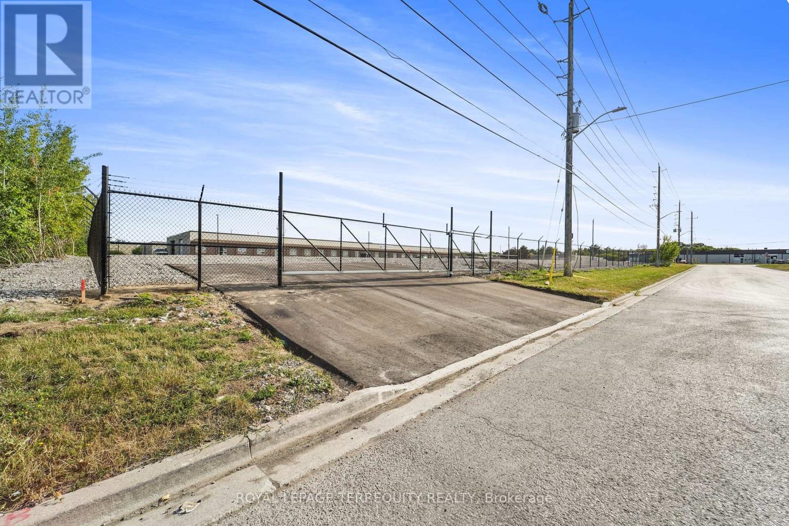 797 Wilson Road S, Oshawa, Ontario  L1H 3V9 - Photo 3 - E12362872