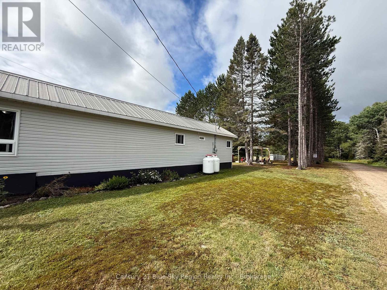 B - 15 Church Road, Unorganized Townships, Ontario  P0H 2A0 - Photo 29 - X12362968