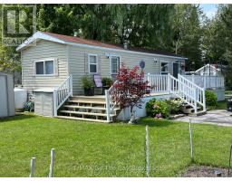 15 HURON CIRCLE