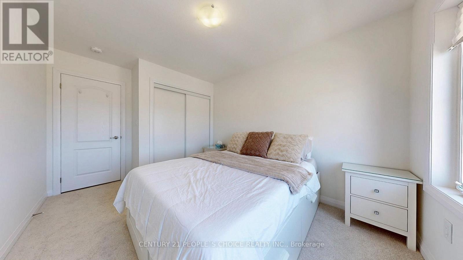 19 Central Market Drive, Haldimand, Ontario  N3W 0J3 - Photo 15 - X12362866