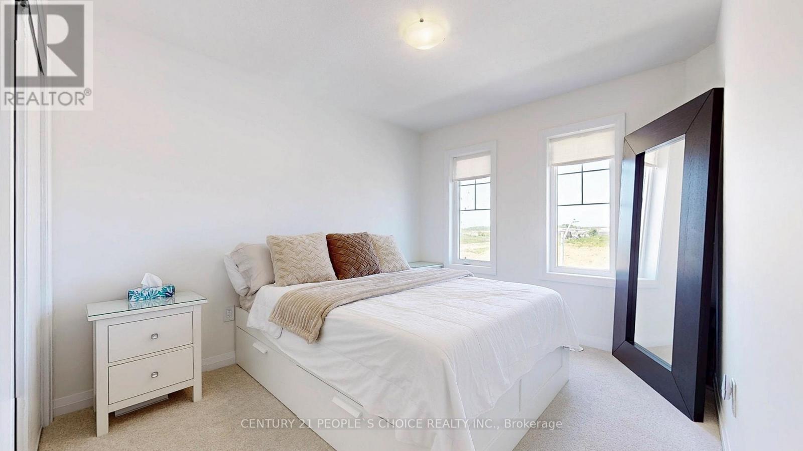 19 Central Market Drive, Haldimand, Ontario  N3W 0J3 - Photo 14 - X12362866