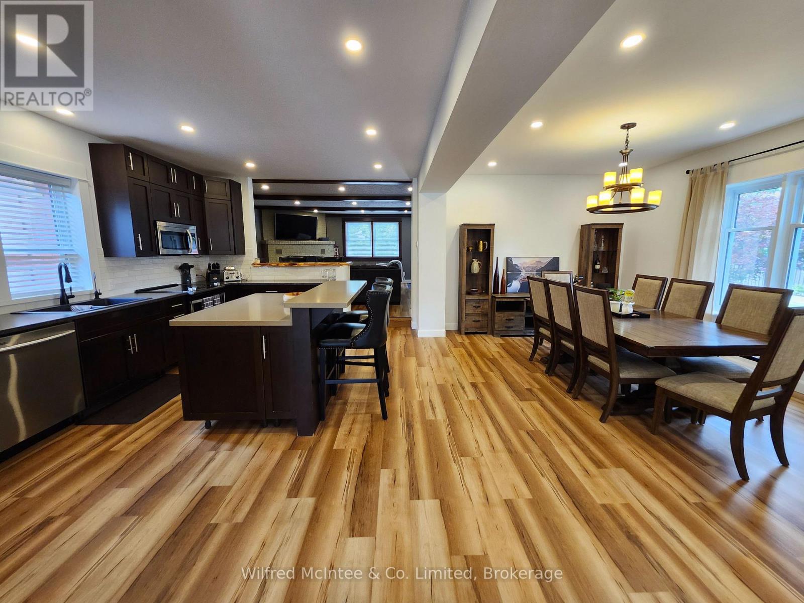 27 William Street N, Minto, Ontario  N0G 1M0 - Photo 11 - X12363105