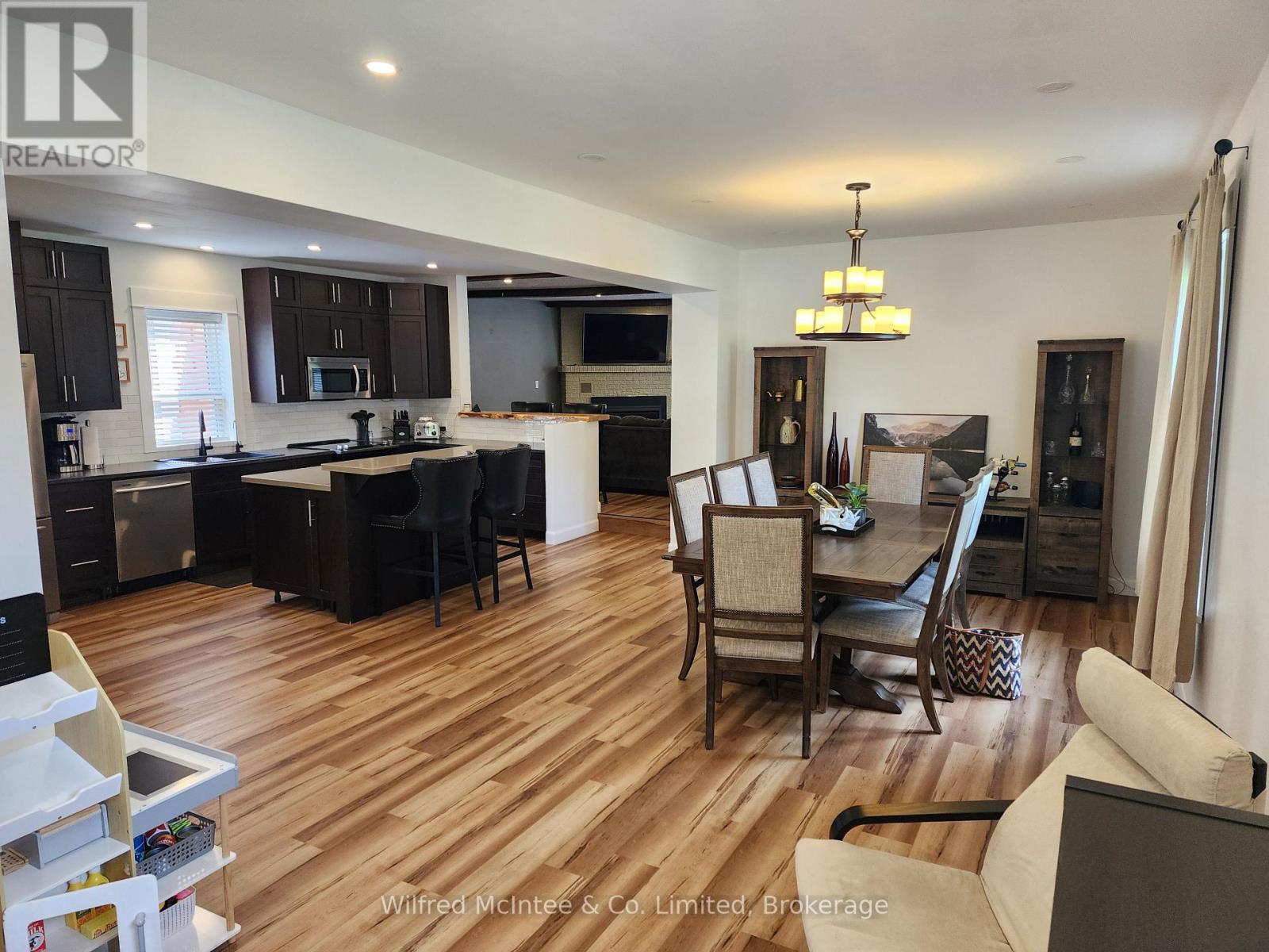 27 William Street N, Minto, Ontario  N0G 1M0 - Photo 13 - X12363105