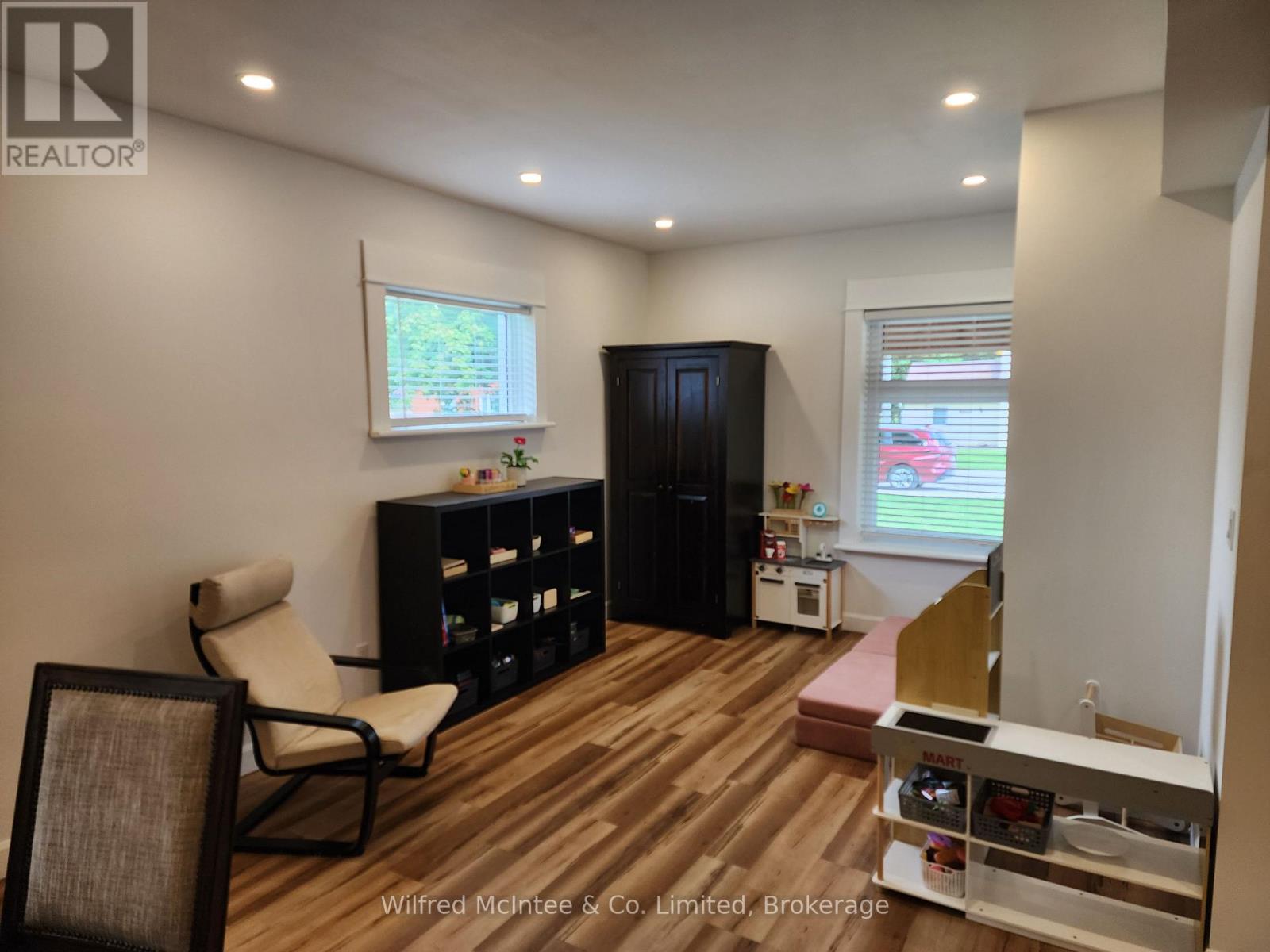 27 William Street N, Minto, Ontario  N0G 1M0 - Photo 14 - X12363105