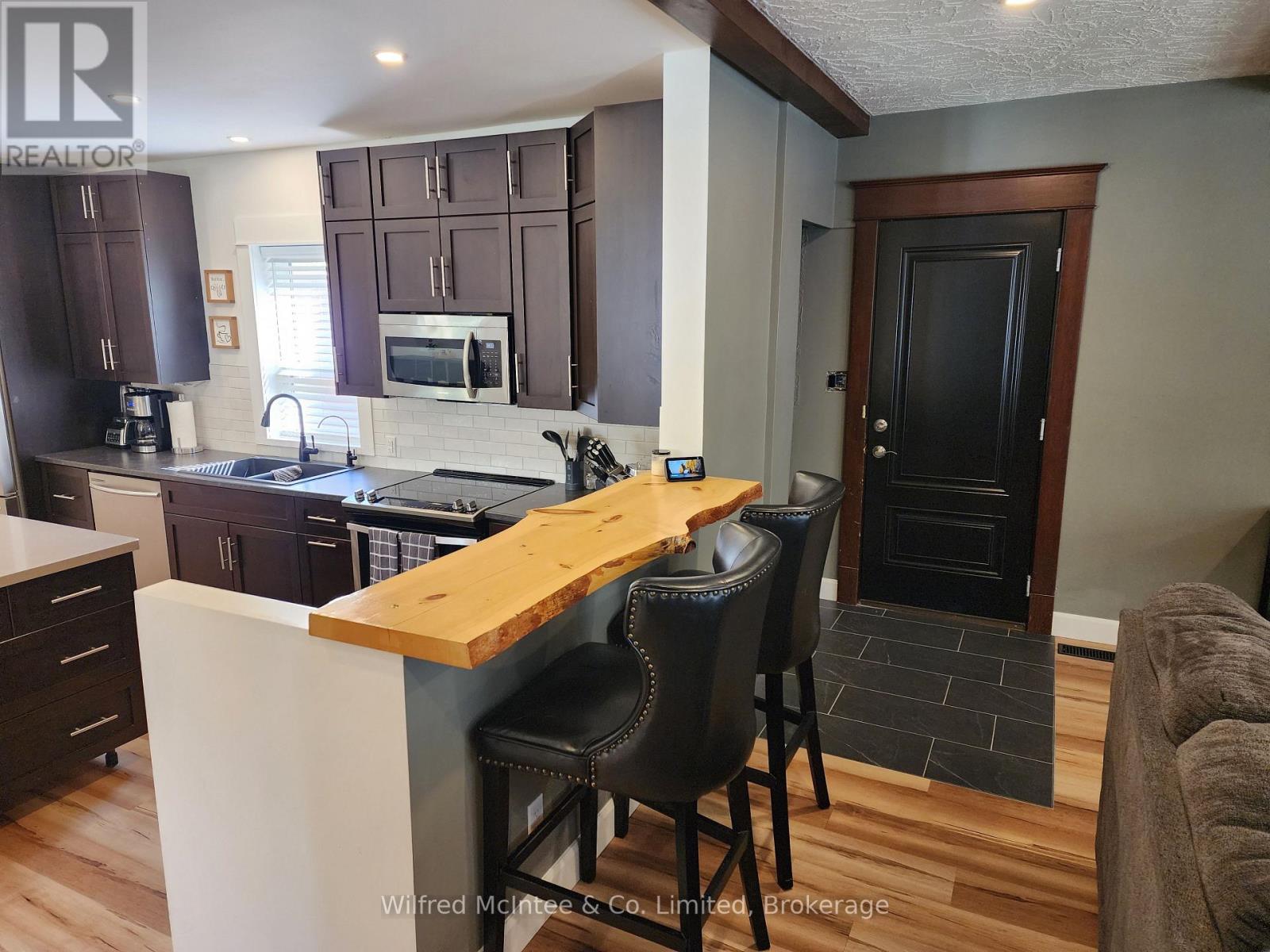 27 William Street N, Minto, Ontario  N0G 1M0 - Photo 18 - X12363105