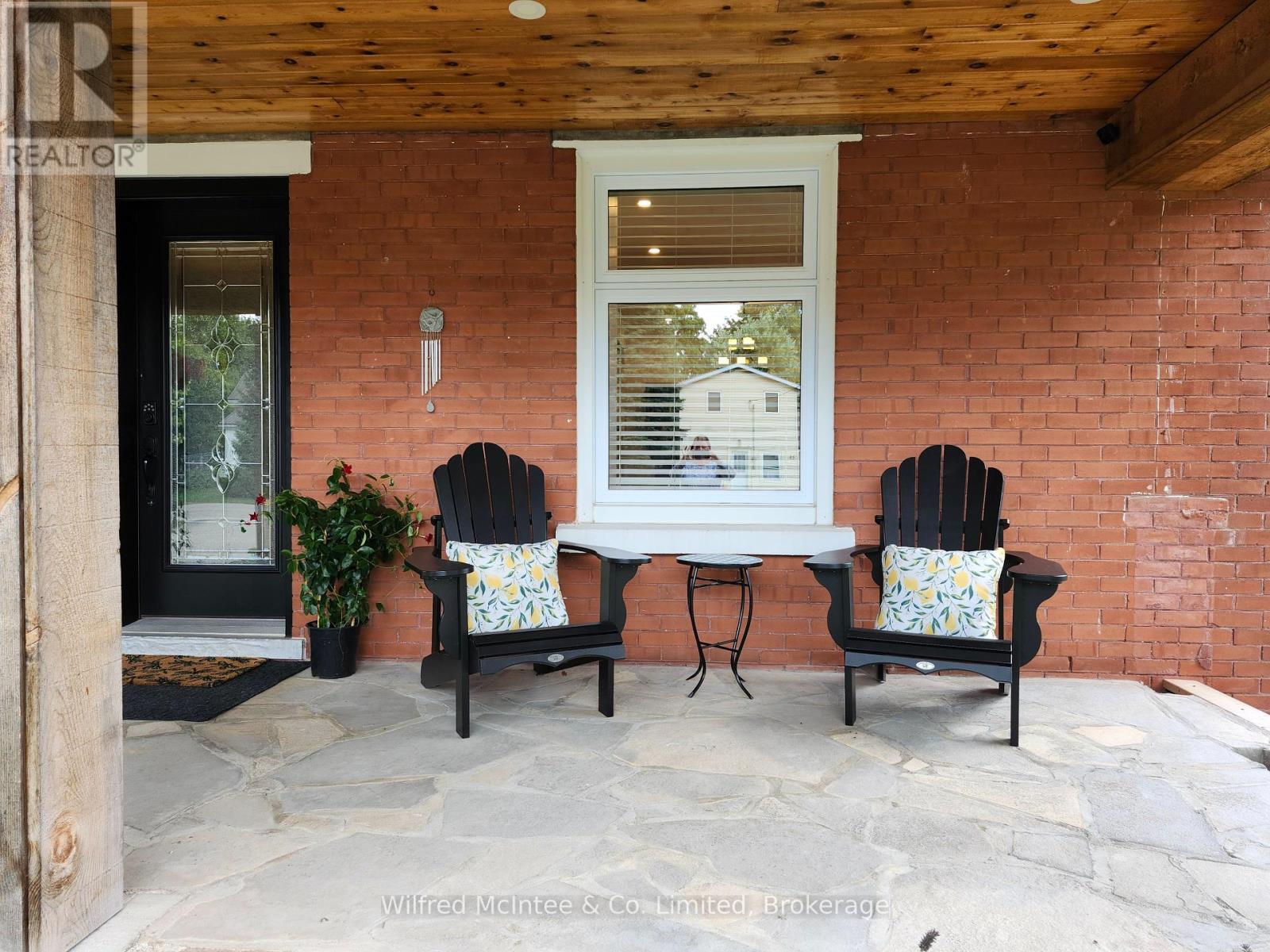 27 William Street N, Minto, Ontario  N0G 1M0 - Photo 2 - X12363105