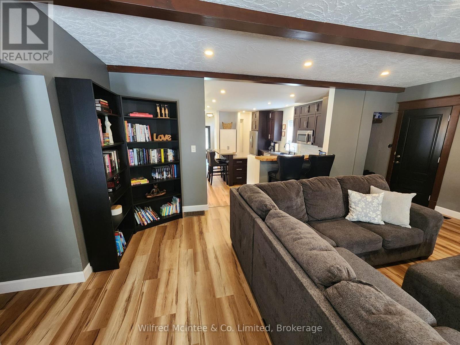 27 William Street N, Minto, Ontario  N0G 1M0 - Photo 21 - X12363105