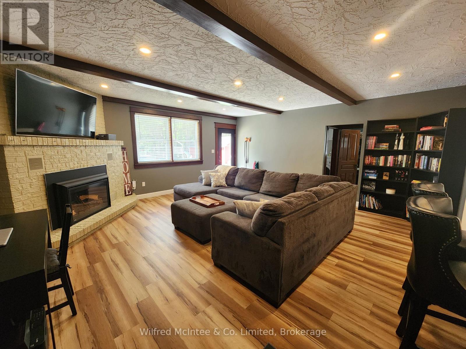 27 William Street N, Minto, Ontario  N0G 1M0 - Photo 22 - X12363105