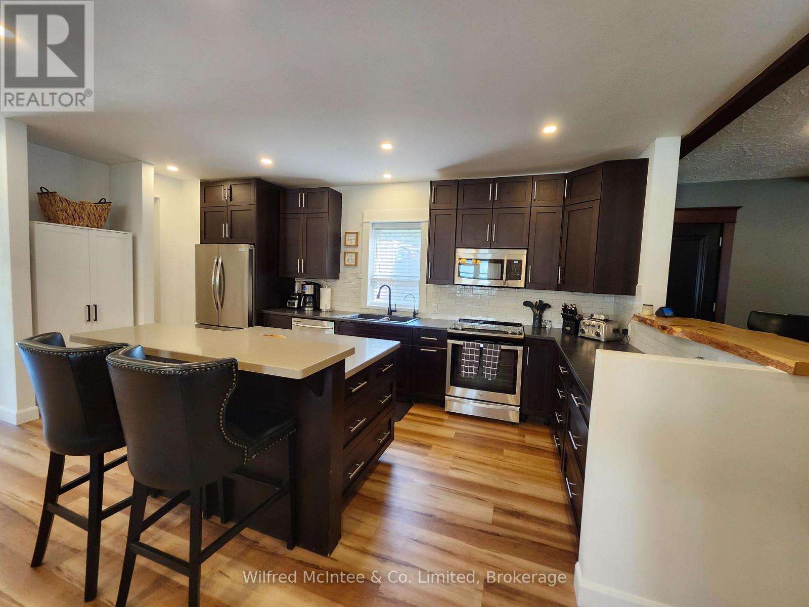 27 William Street N, Minto, Ontario  N0G 1M0 - Photo 9 - X12363105
