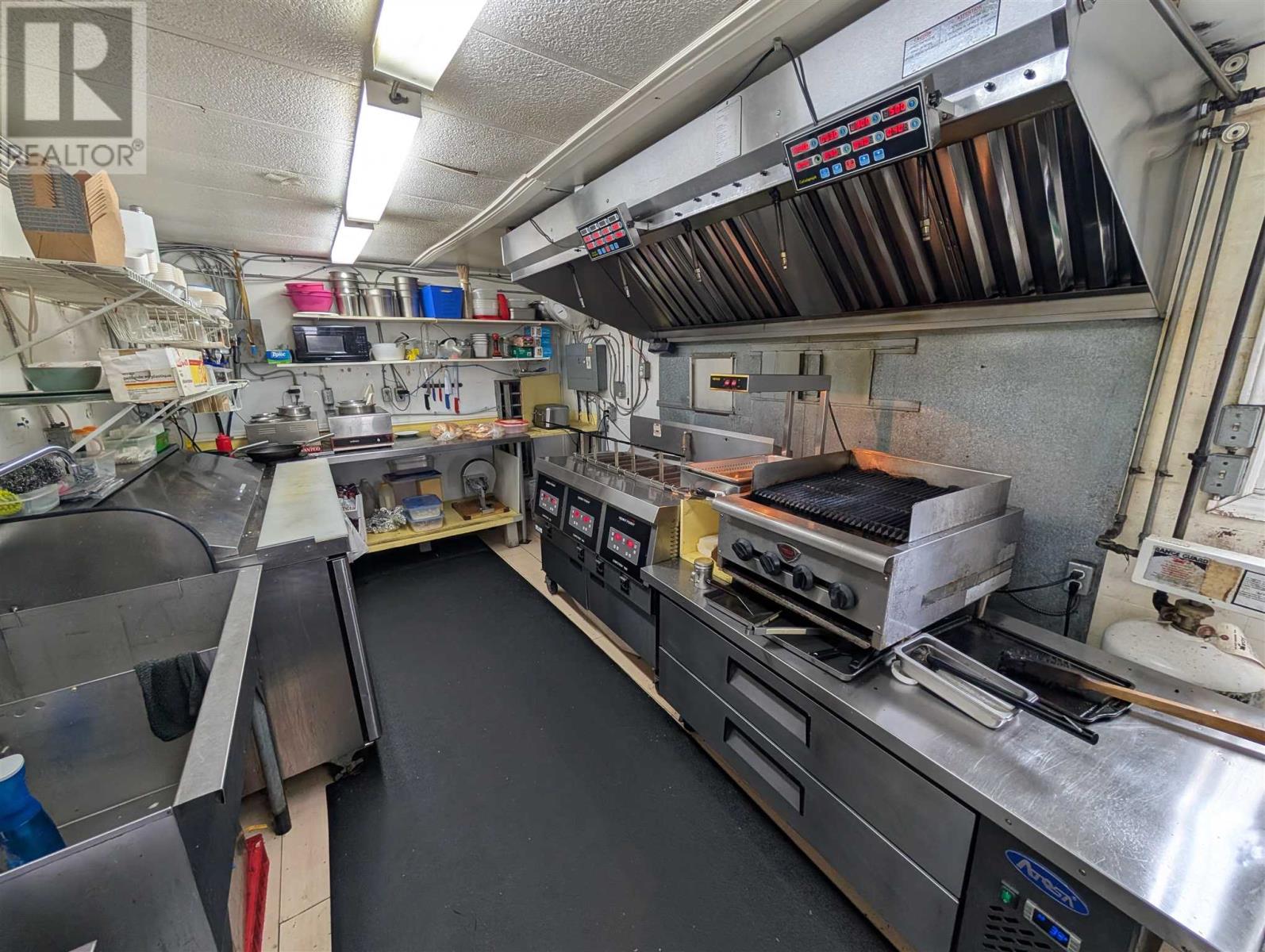 92 Broadway Ave, Wawa, Ontario  P0S 1K0 - Photo 7 - SM252350