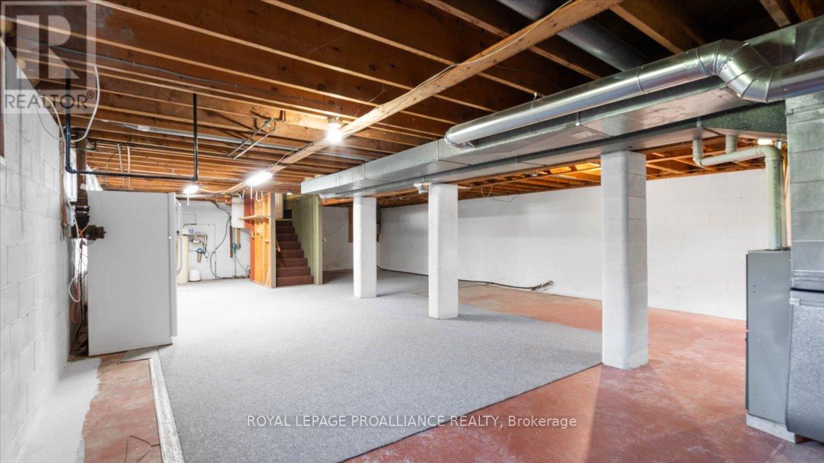 89 Point Anne Road, Belleville, Ontario  K8N 4Z4 - Photo 24 - X12363076