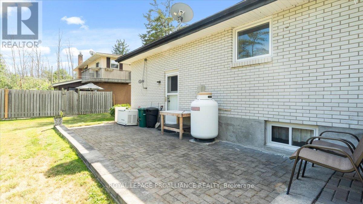 89 Point Anne Road, Belleville, Ontario  K8N 4Z4 - Photo 31 - X12363076