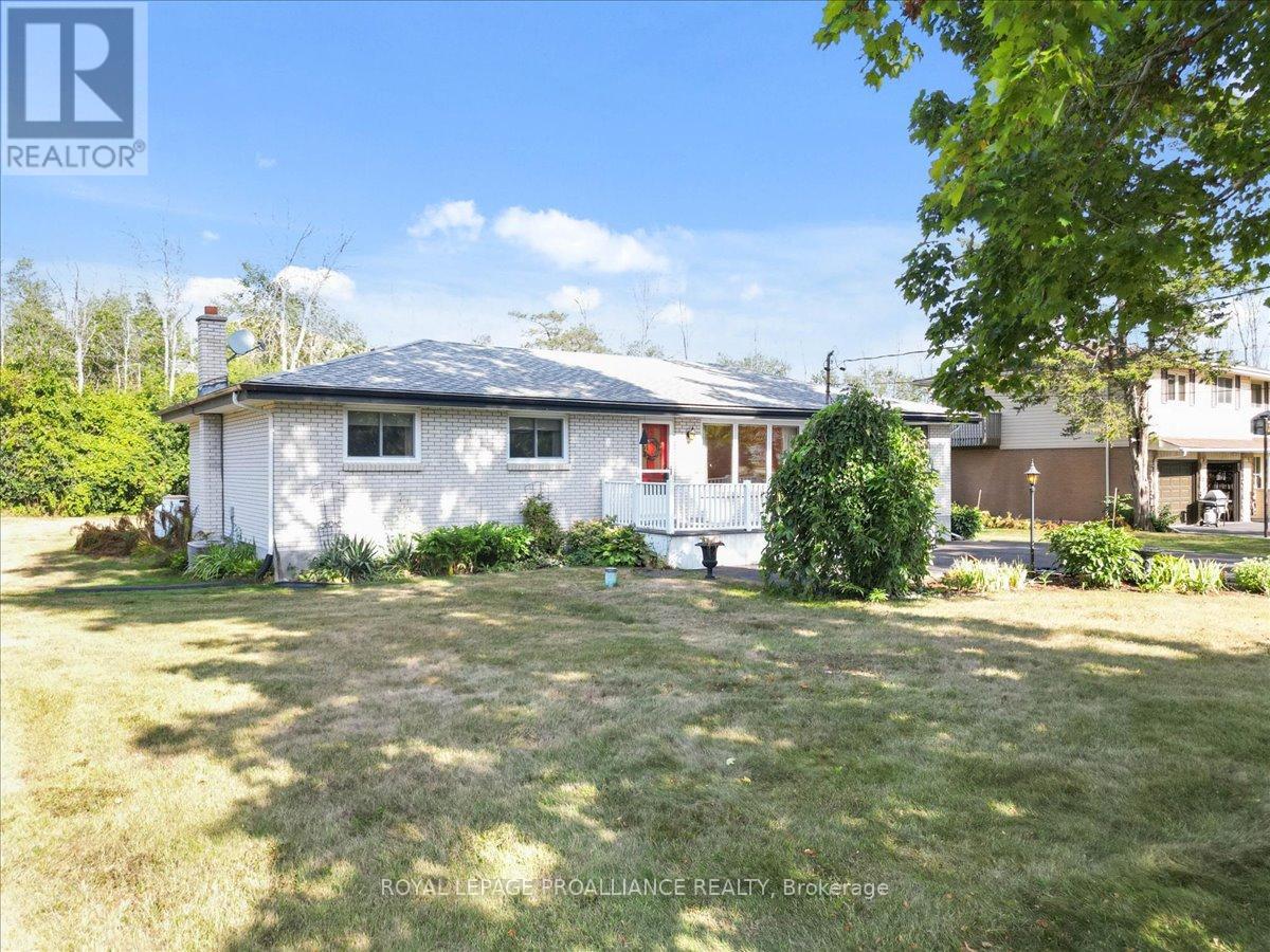 89 Point Anne Road, Belleville, Ontario  K8N 4Z4 - Photo 43 - X12363076