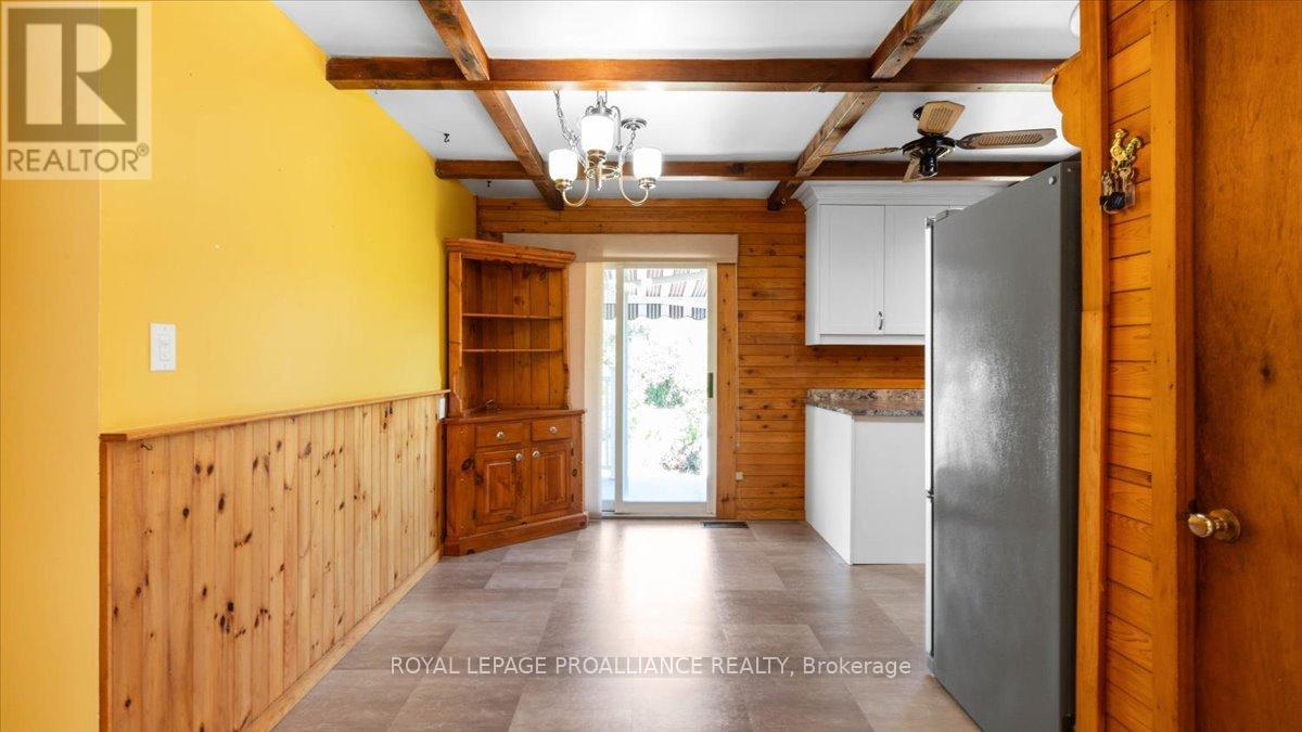 89 Point Anne Road, Belleville, Ontario  K8N 4Z4 - Photo 6 - X12363076