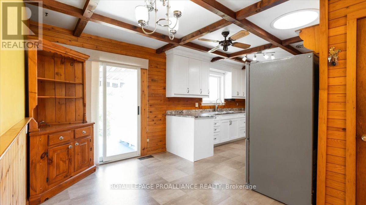 89 Point Anne Road, Belleville, Ontario  K8N 4Z4 - Photo 7 - X12363076