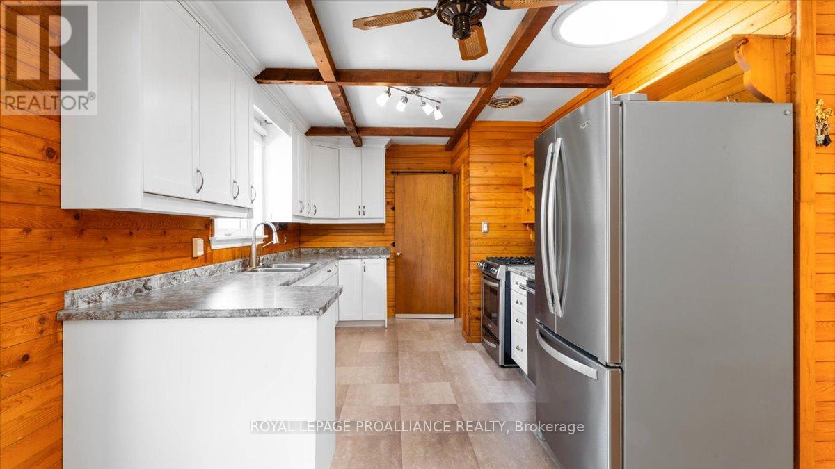 89 Point Anne Road, Belleville, Ontario  K8N 4Z4 - Photo 8 - X12363076